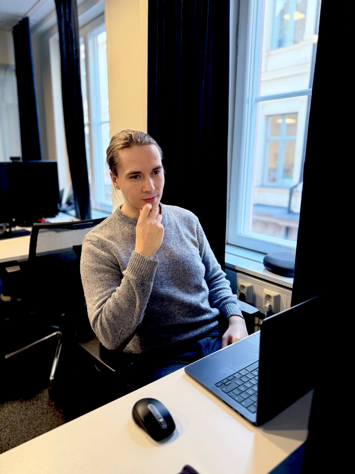 Focused work at the screen